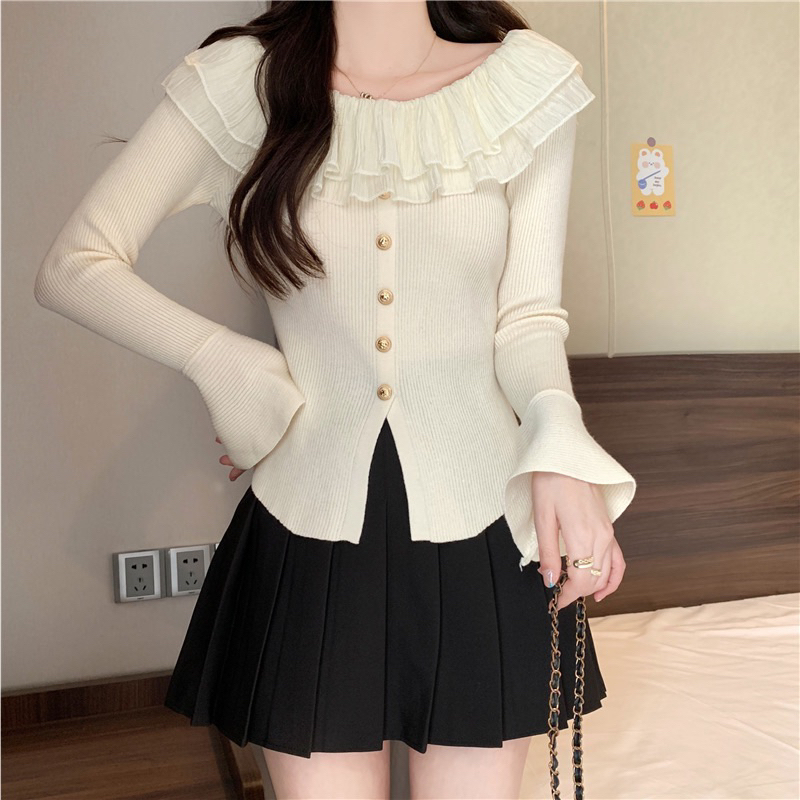 Áo thun gân trễ vai tay xoè