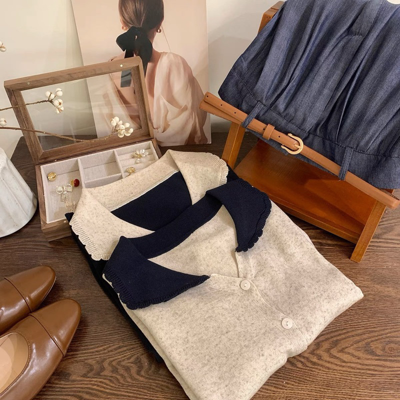 Áo len montagi hai màu