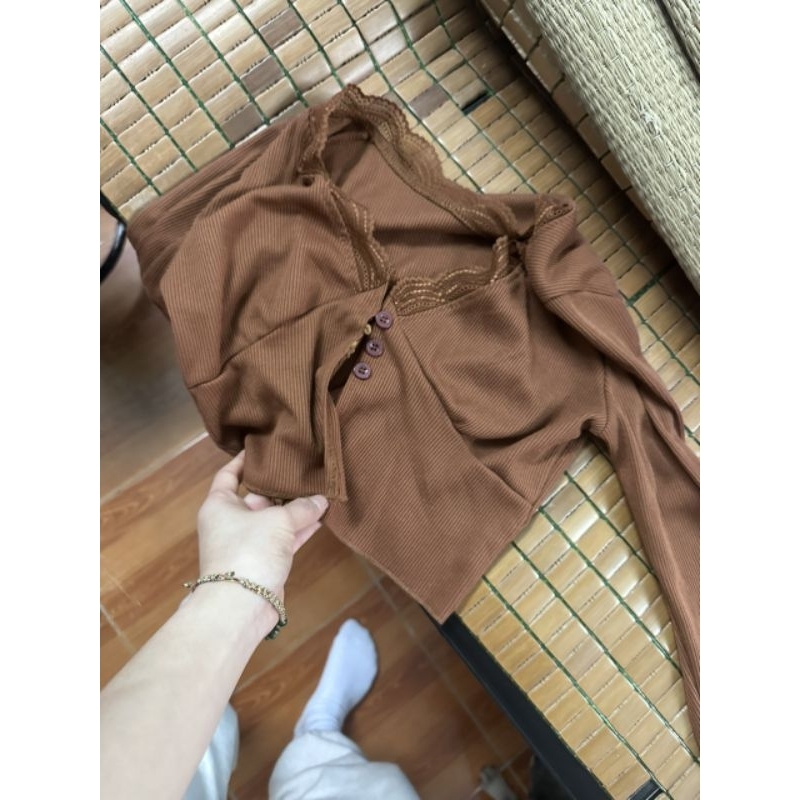 Áo kiểu màu nâu tây