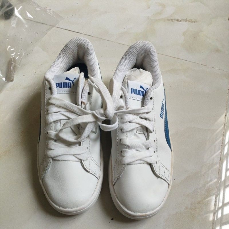 Giày thê thao sai 36