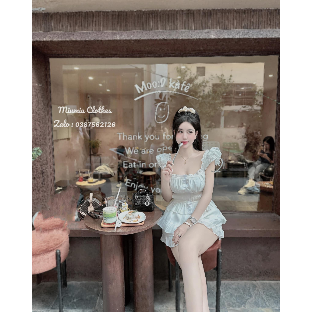 Set bộ đồ nữ áo nhún phối viền bèo cánh tiên mix chân váy xếp ly tầng với 3 tone màu sáng da, xinh xắn