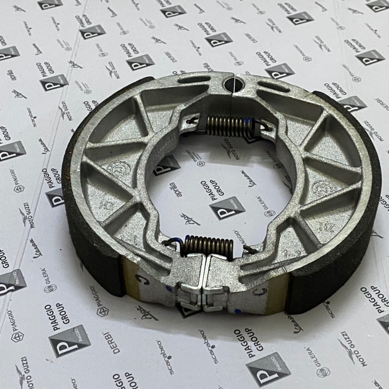 Má Phanh Sau VESPA - PIAGGIO