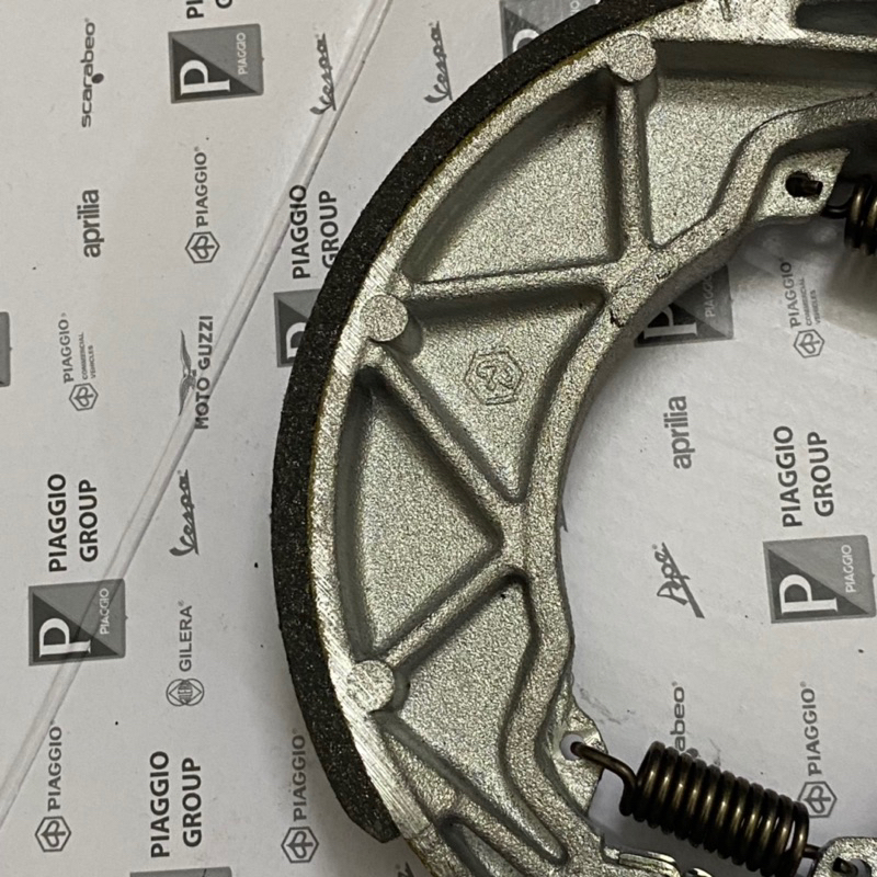 Má Phanh Sau VESPA - PIAGGIO