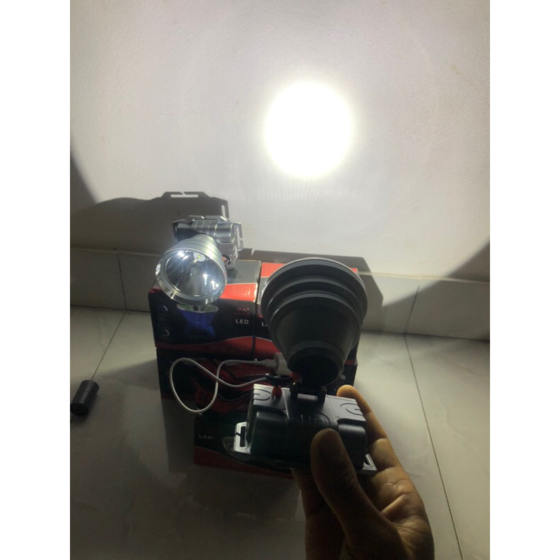 Đèn pin đội đầu siêu sáng