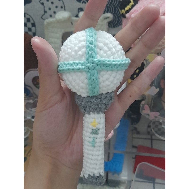 Móc khoá len lightstick nhóm nhạc TXT