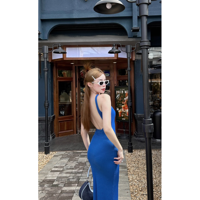Đầm khoét lưng body