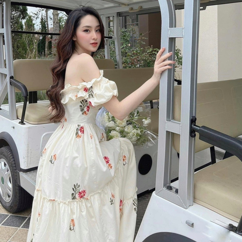 Váy hoa đi biển trễ vai, đầm hoa dáng dài trễ vai 2 lớp, họa tiết hoa thêu tỉ mỉ cho nữ