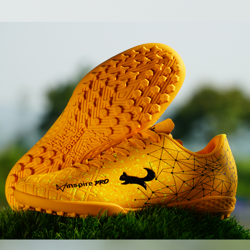 Giày đá bóng Zocker Inspire Pro chính hãng Tặng [Lót giày + Tất dệt kim + bình xịt khử mùi + Băng cuốn chân]