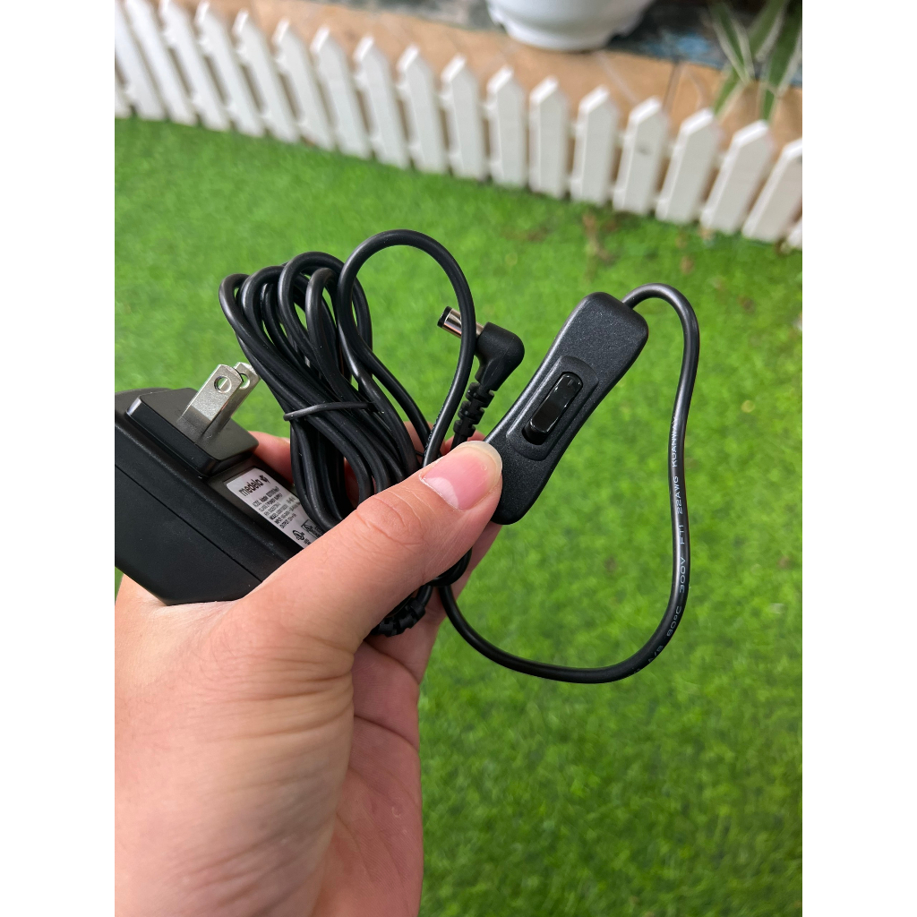 Sạc nguồn máy hút sữa đôi Medelaa Swing Maxi 12V