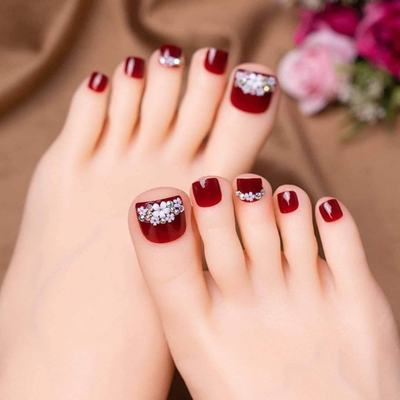 Móng úp chân thiết kế