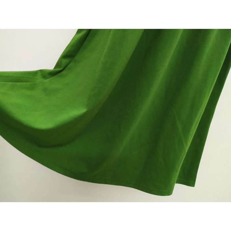 ĐẦM THU DÁNG DÀI