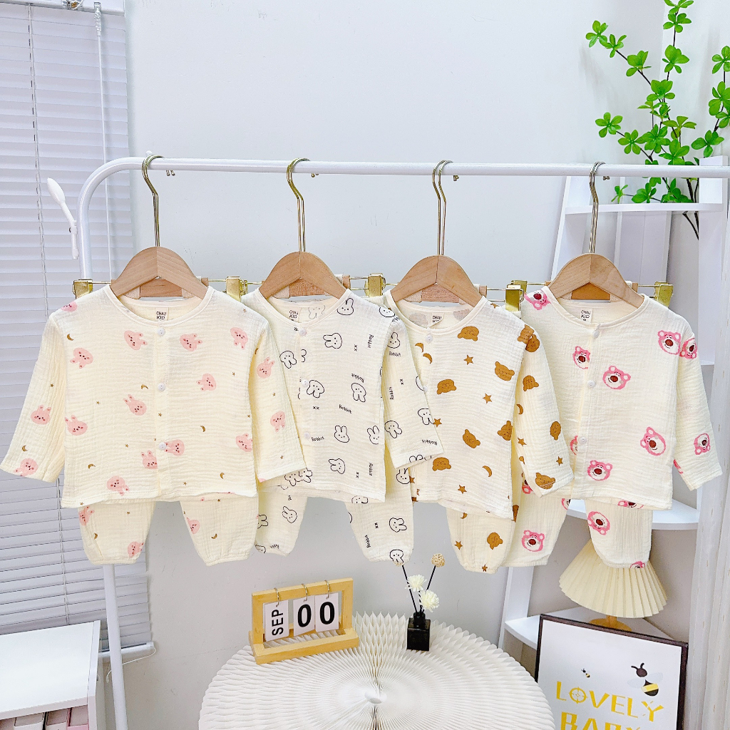 Đồ Bộ Bé Gái, Bé Trai Vải Muslin Mềm Mịn Hoạ Tiết Gấu Nâu, Bộ Quần Áo Cho Bé Mặc Nhà Thu Đông CKTD301