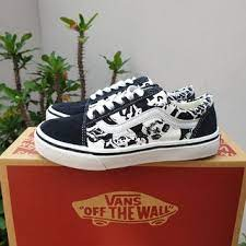 Giày sneakers VANS OLD SKOOL Cổ Thấp In Hình Đầu Lâu Màu Trắng Đen Cá Tính Cho Nam Và Nữ