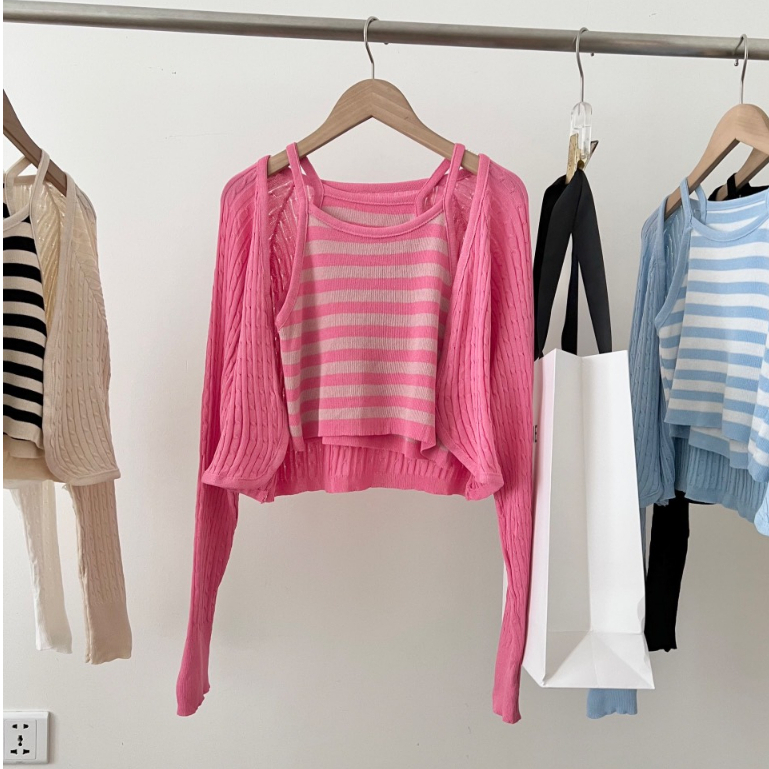 Sét 2 chi tiết áo Cadigan kèm áo 2 dây kẻ, Sét cadigan len kèm áo 2 dây kiểu dáng Croptop