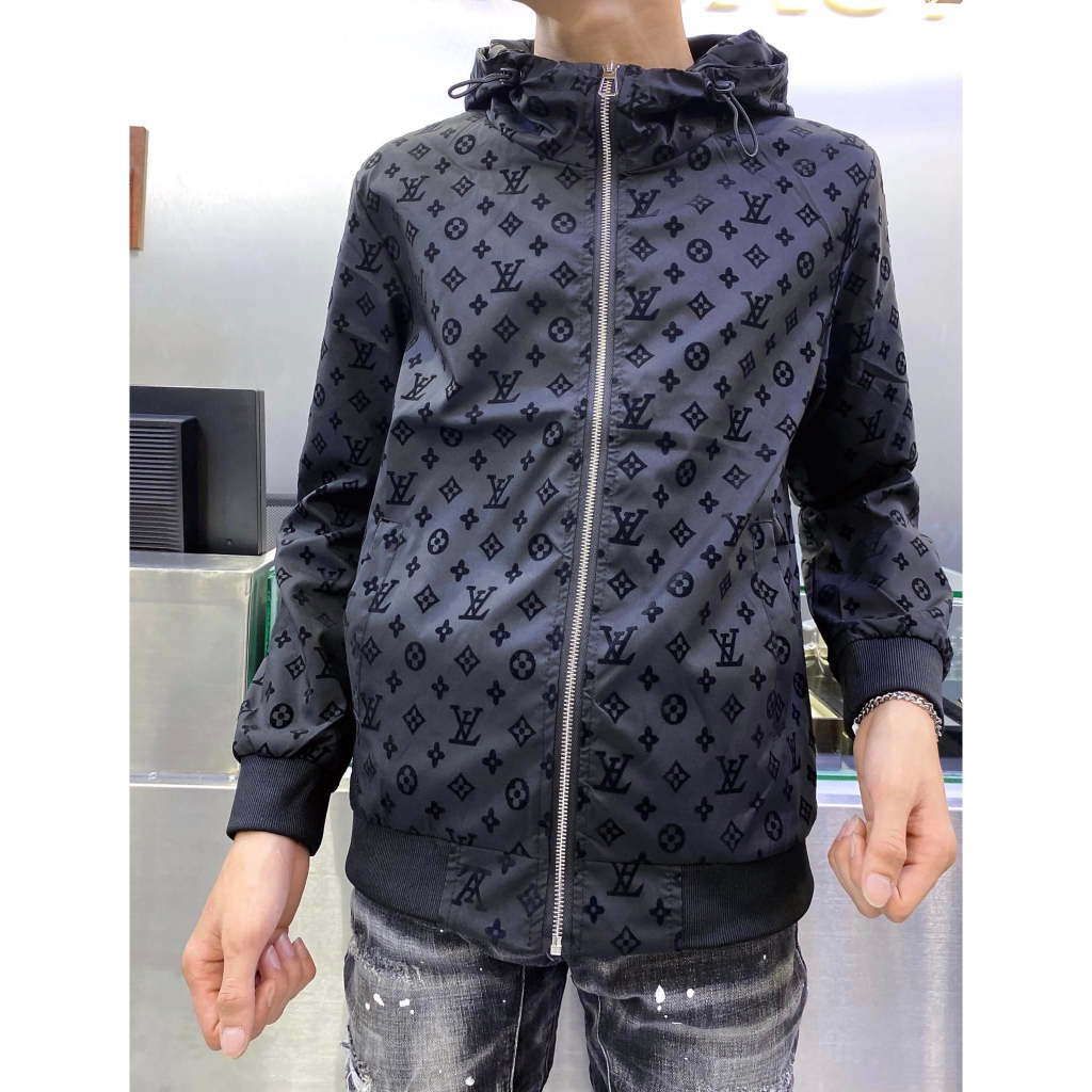 ÁO KHOÁC LV IN NỔI CÓ NÓN