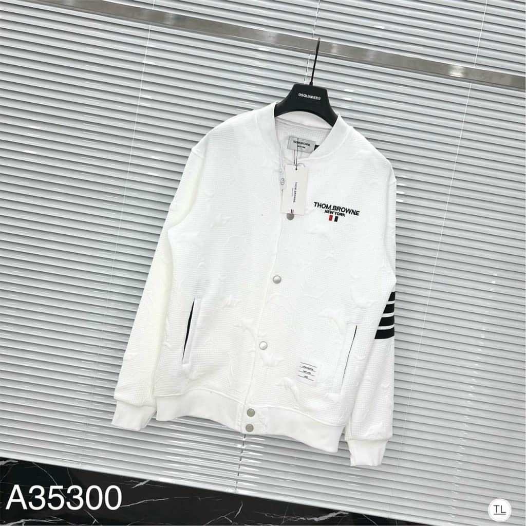 Áo Khoác Bomber thom vân nổi mới nhất 2023- áo khoác nam nữ chữ thêu
