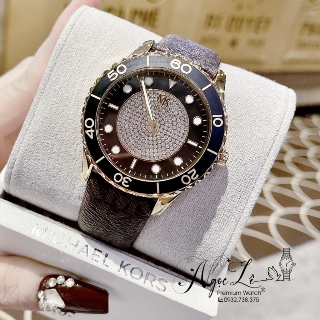 Đồng Hồ Nữ Michael Kors Runway MK6979 Dây Da Nâu Size 40mm