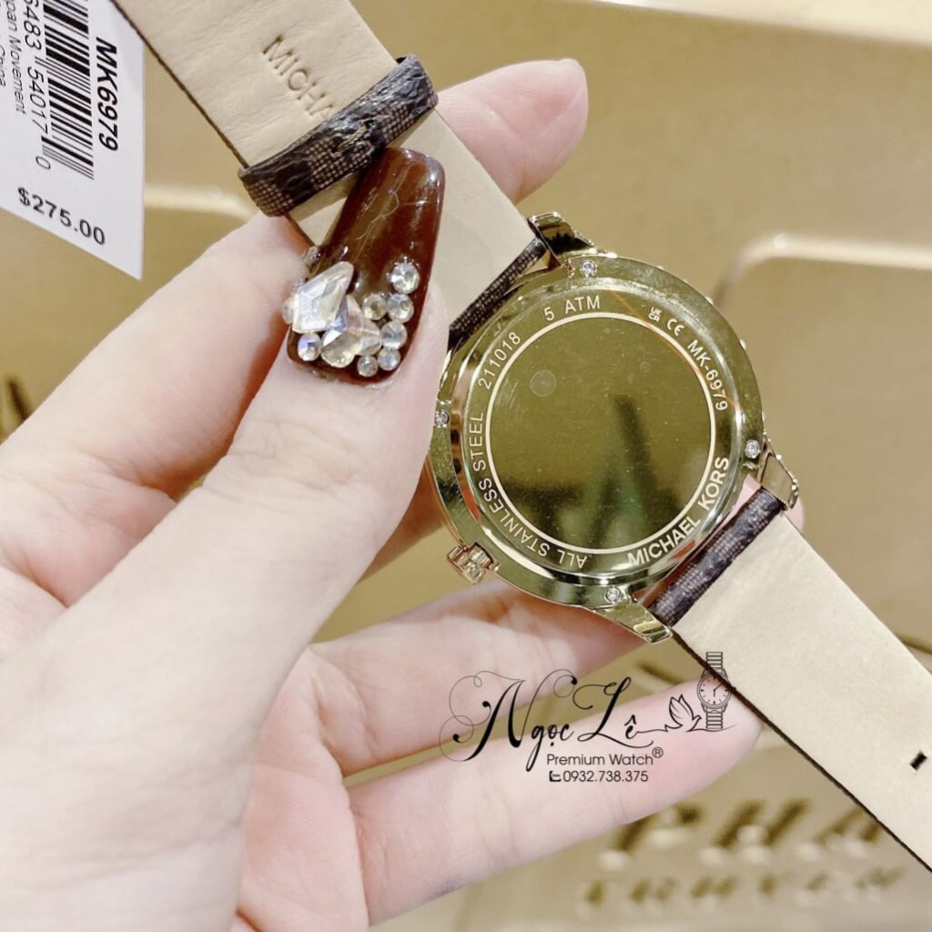 Đồng Hồ Nữ Michael Kors Runway MK6979 Dây Da Nâu Size 40mm