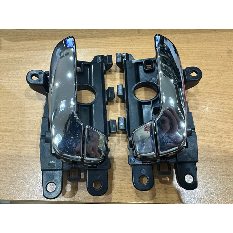 Tay mở cửa trong xe Kia K3, Kia Cerato 2011-2019