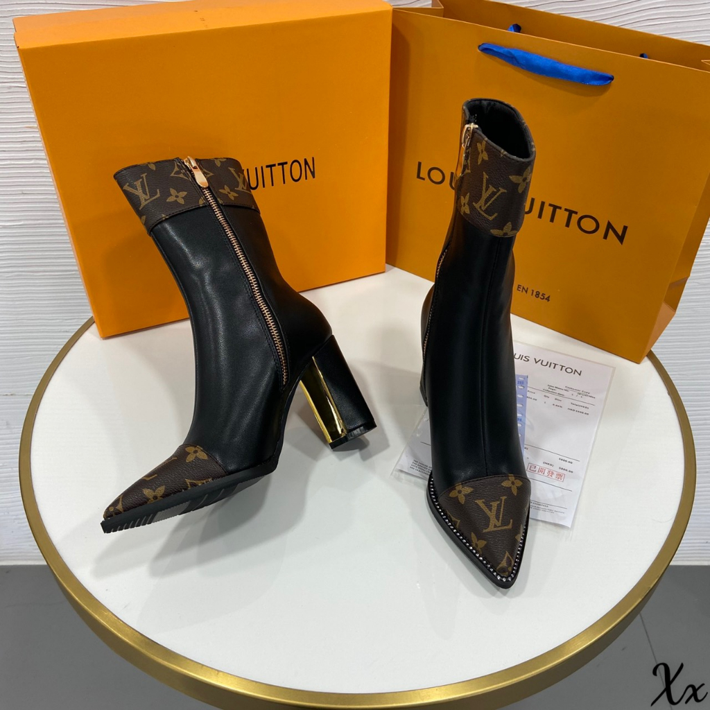 BỐT LV ÔM CHÂN DÁNG THẤP