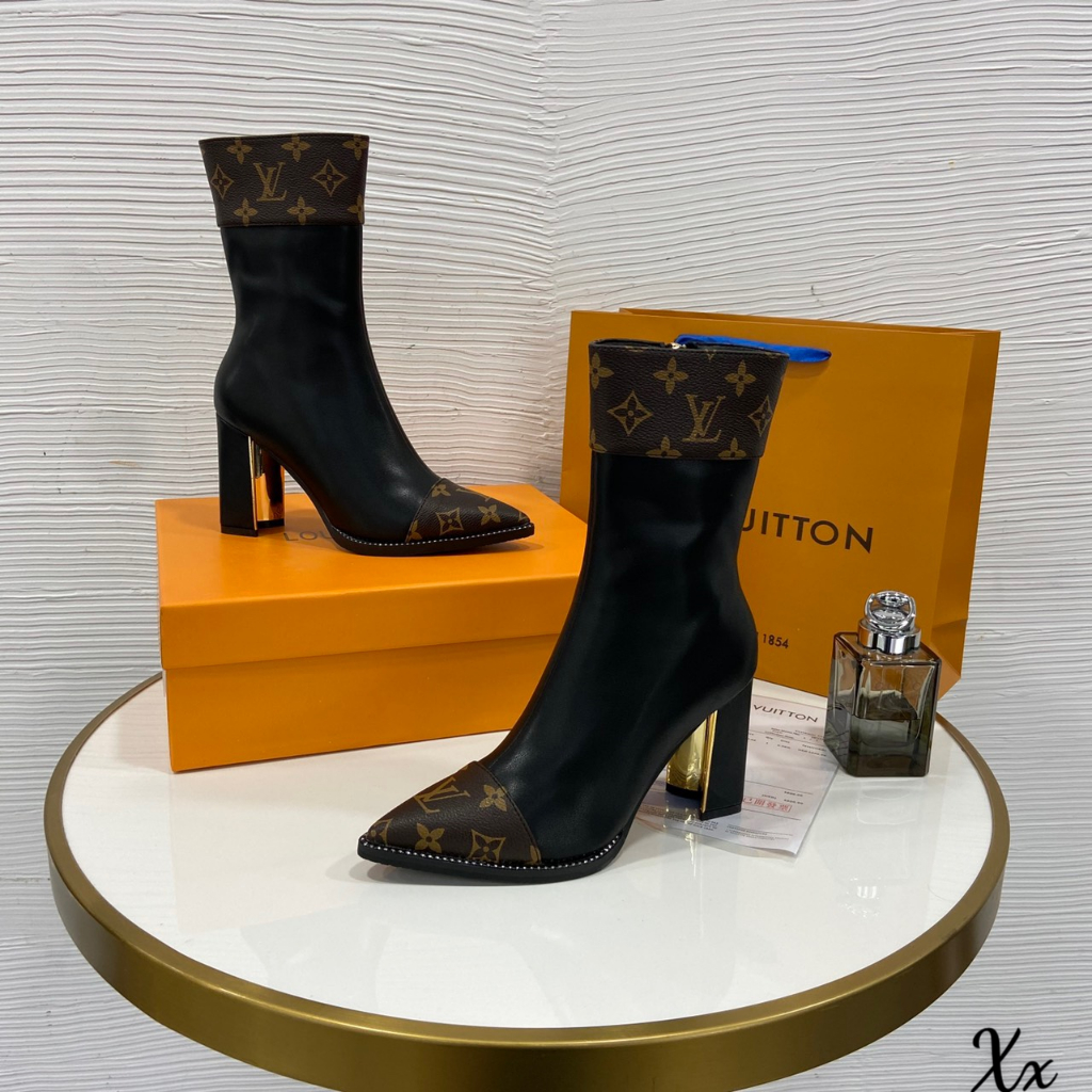 BỐT LV ÔM CHÂN DÁNG THẤP