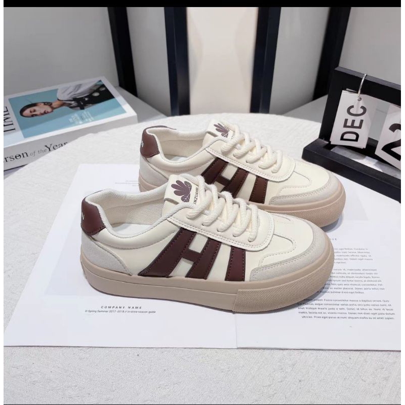 Giày thể thao nữ hàng đẹp chuẩn QC siêu nhẹ