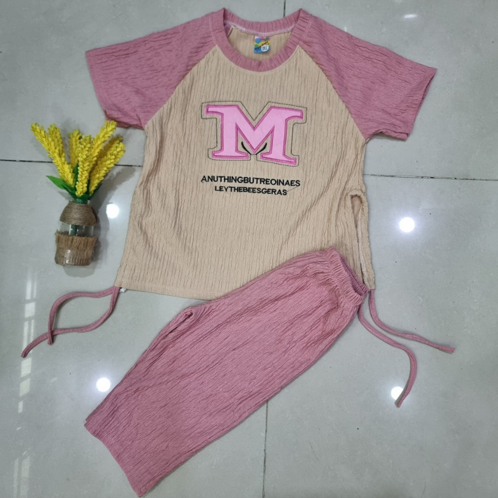 Set áo dây rút thêu gấu/thêu chữ + quần lửng vải xốp siêu đáng yêu cho bé gái đi chơi, đi học