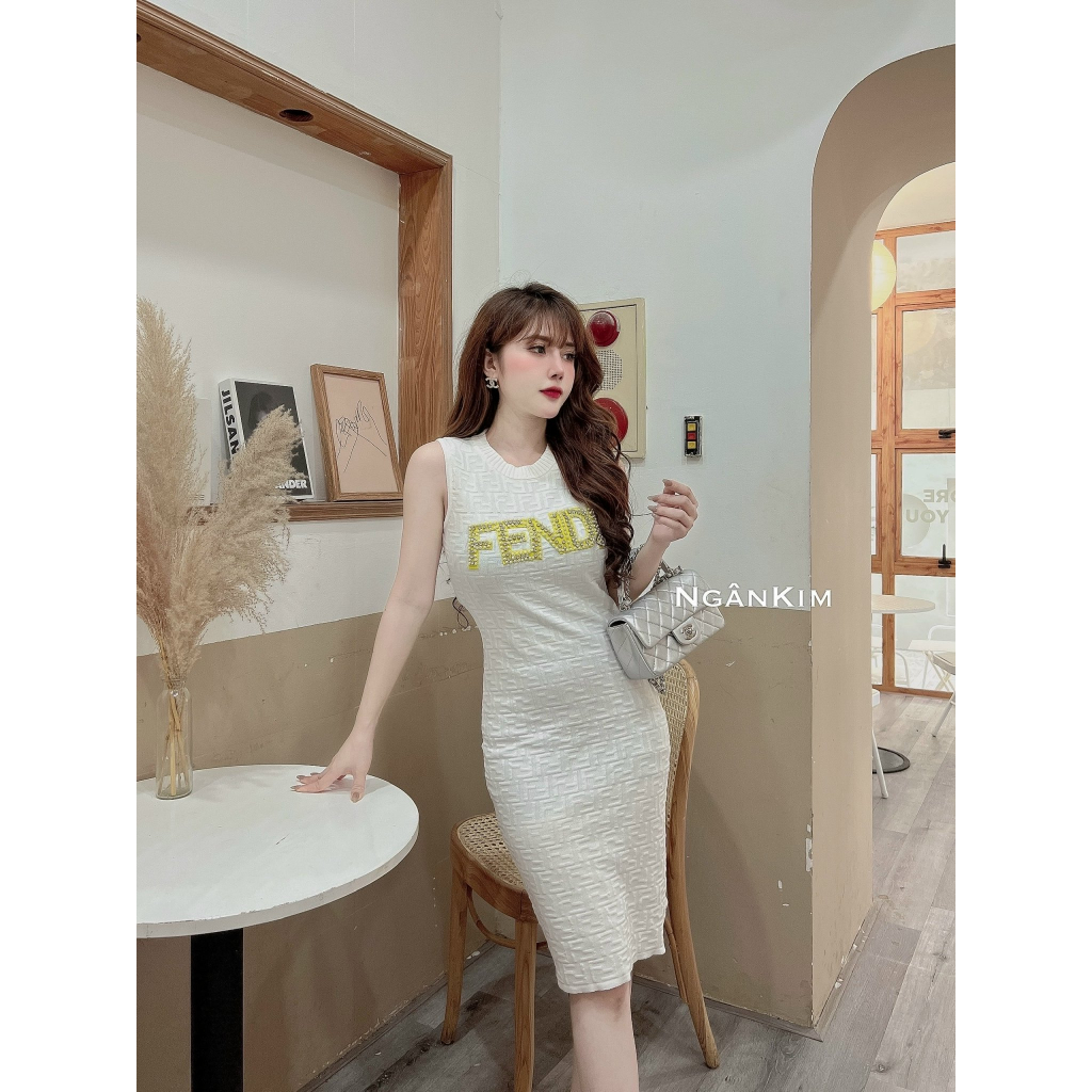 Váy Len Mongtoghi Fen.dii Sát Nách Ôm Dáng freesize dưới 65kg