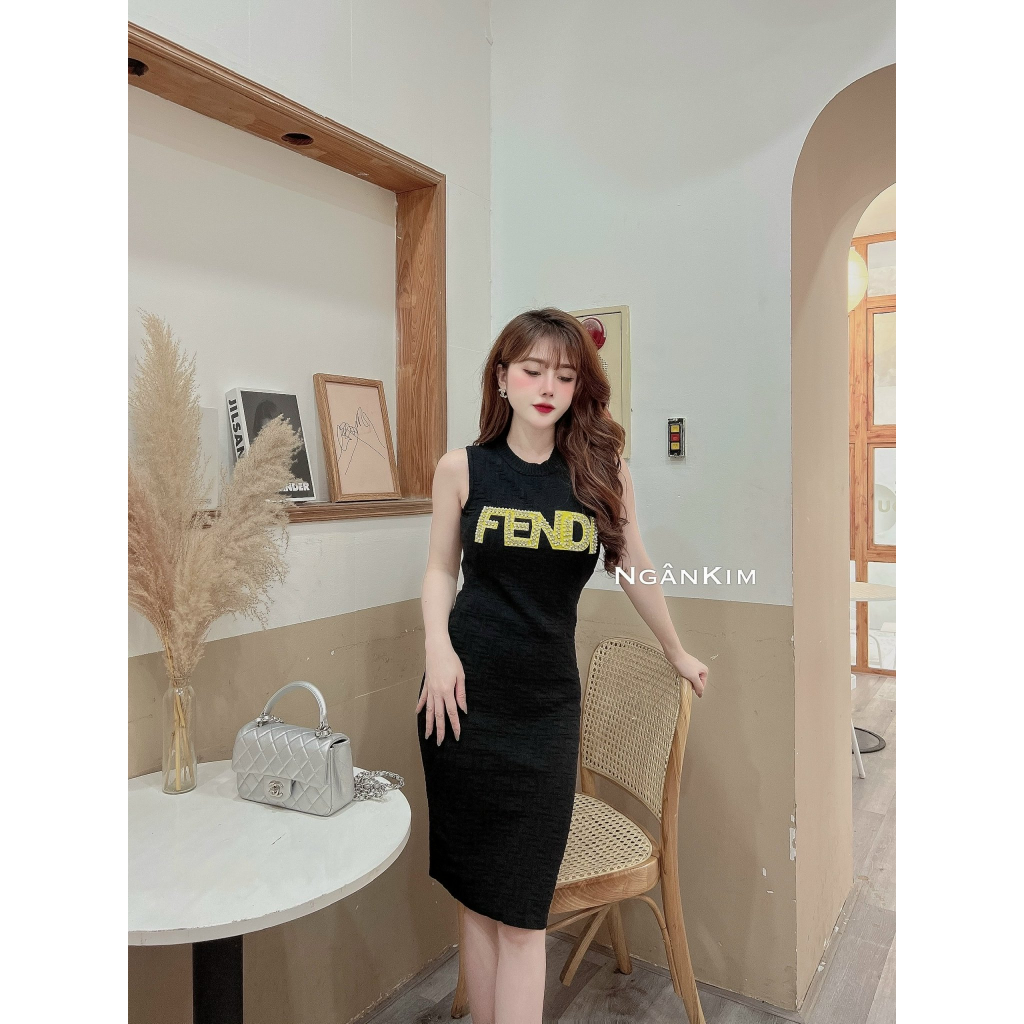 Váy Len Mongtoghi Fen.dii Sát Nách Ôm Dáng freesize dưới 65kg