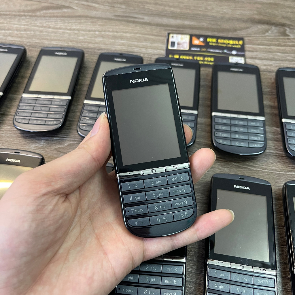 Điện thoại sưu tầm Asha 300 3G màn hình lớn