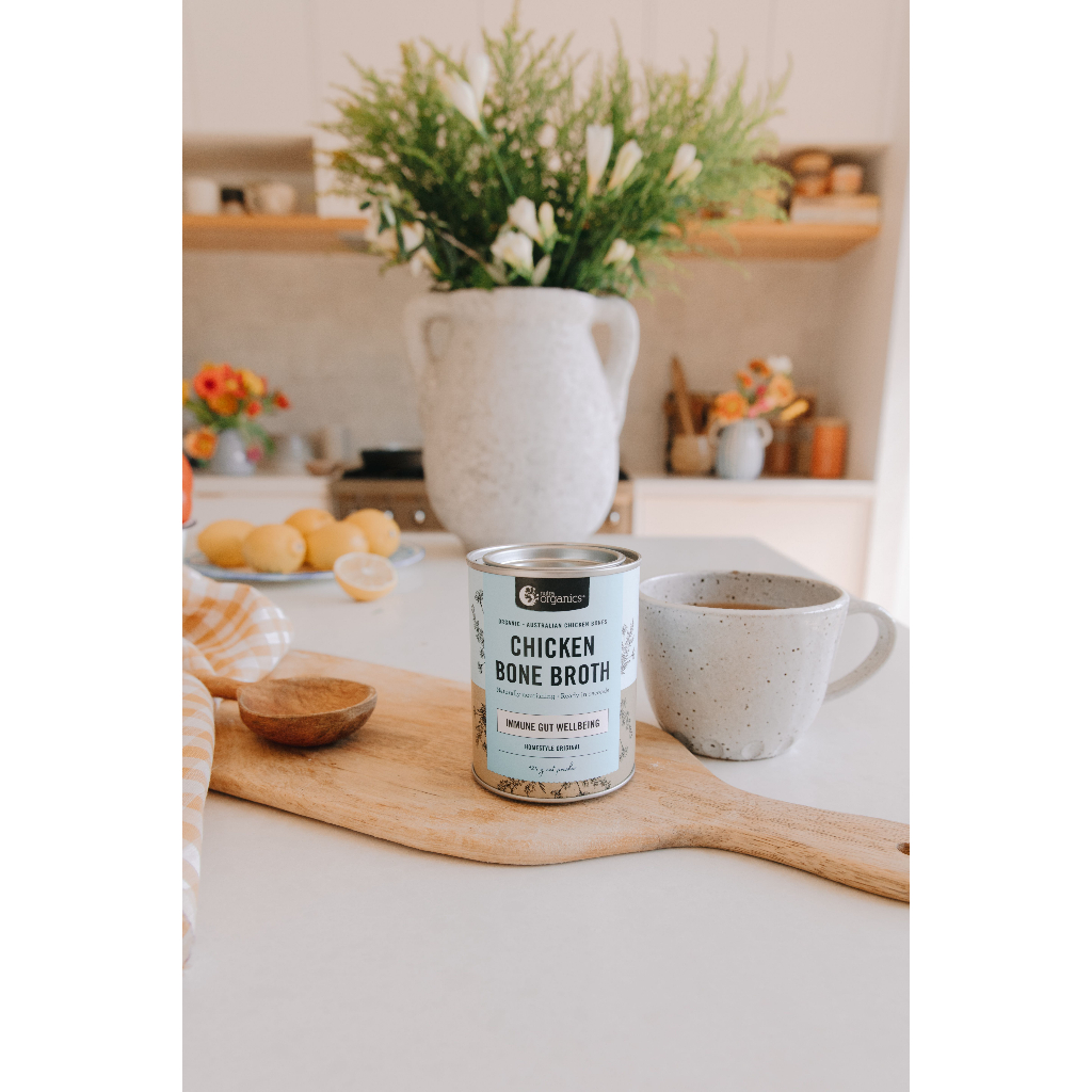 Bột nước hầm sấy khúc xạ nhiệt độ thấp Nutra Organics xuất xứ Úc Bone broth powder original flavour 125g