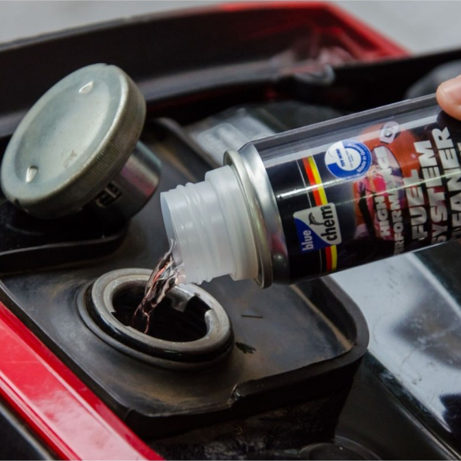 Bluechem Fuel System Cleaner 50ML Phụ gia tẩy cặn cacbon, Kim phun