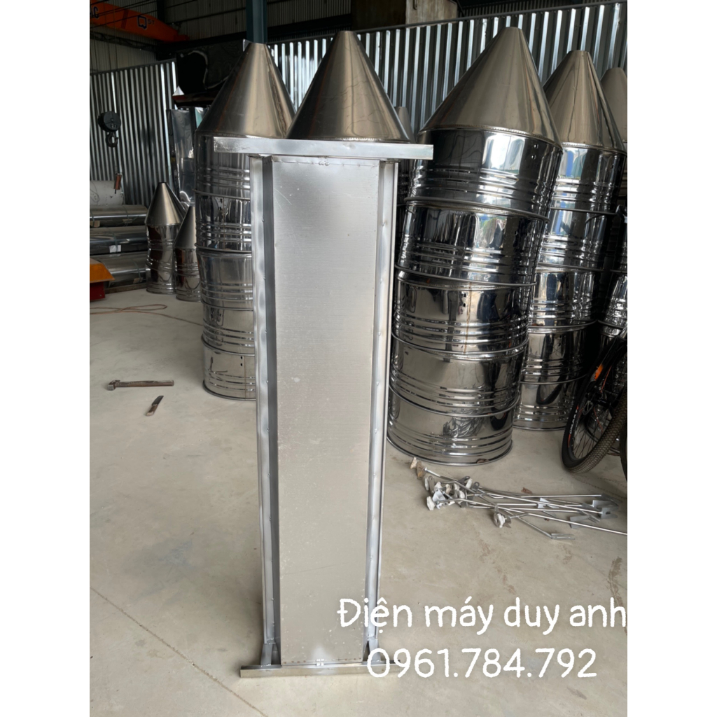 Máng tập ăn dài 1.2m  cho lợn con, gà loại 3.5kg