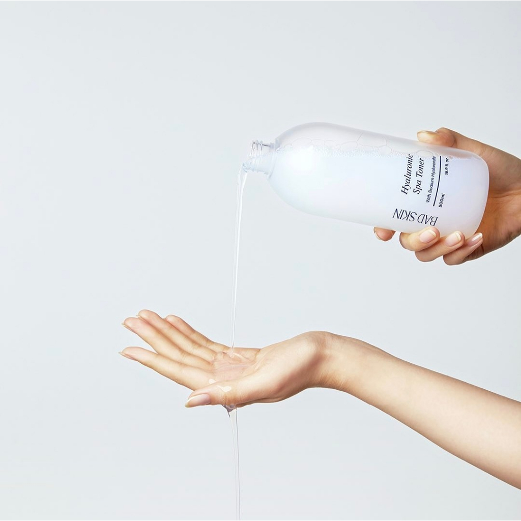 Nước hoa hồng BadSkin Hyaluronic Spa Toner 500ml