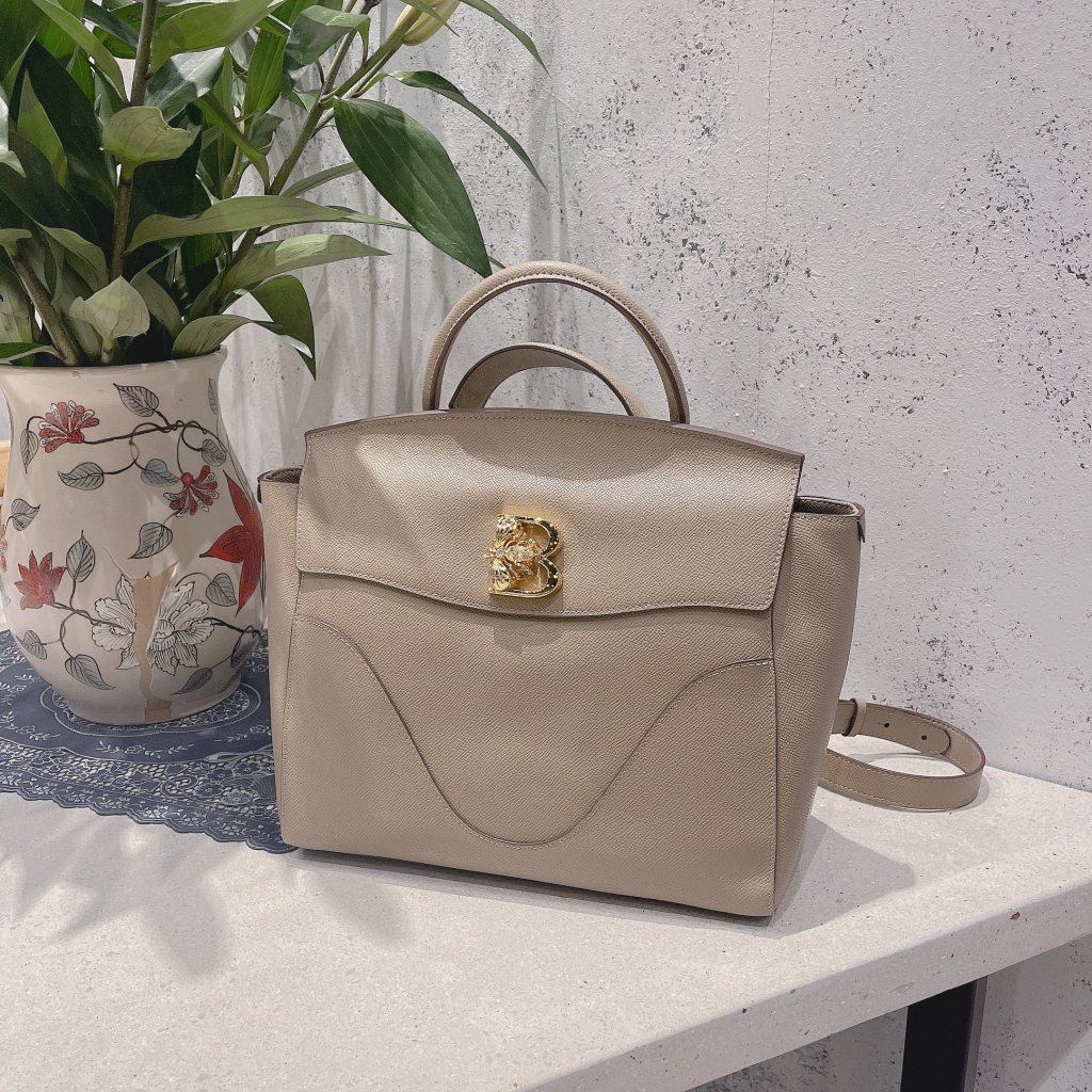 Túi xách nữ Blakriv Dixie Convertible Satchel Backpack logo B con ong