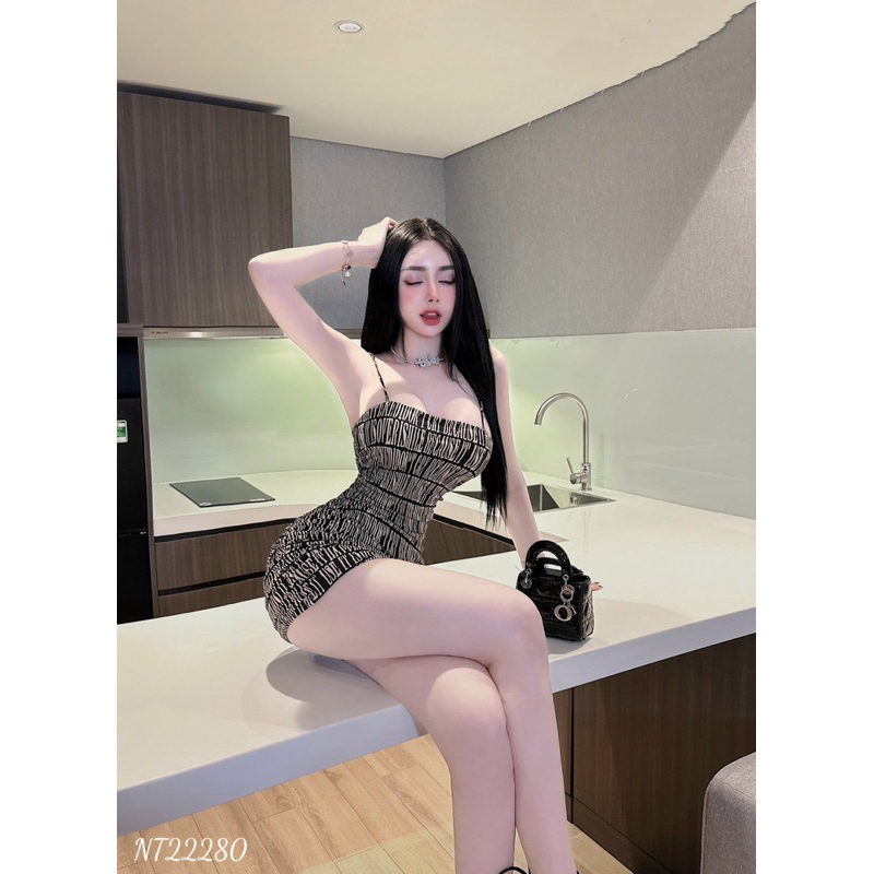 Đầm body 2s hoạ tiết