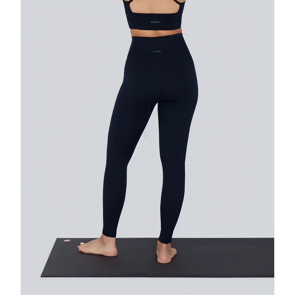 Legging trơn Manduka túi lưng sau