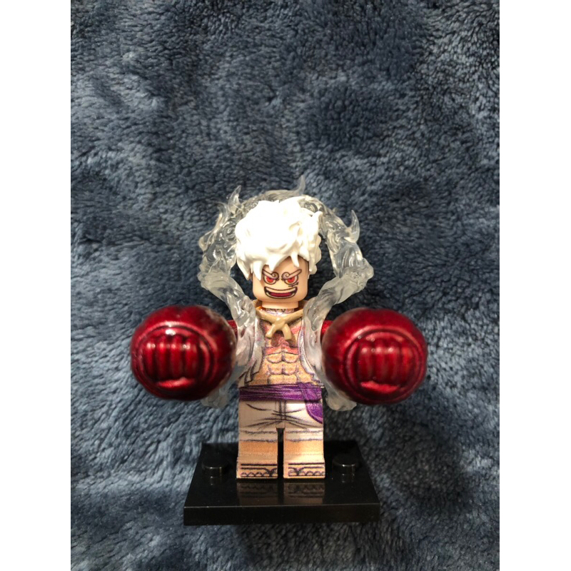 Lego custom minifigure: Luffy gear 5 Nika