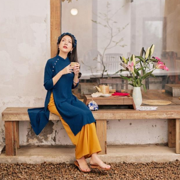 Áo dài Cách tân dáng  suông chất lụa tây thi hiện đại , Áo dài nữ cách tân 2023