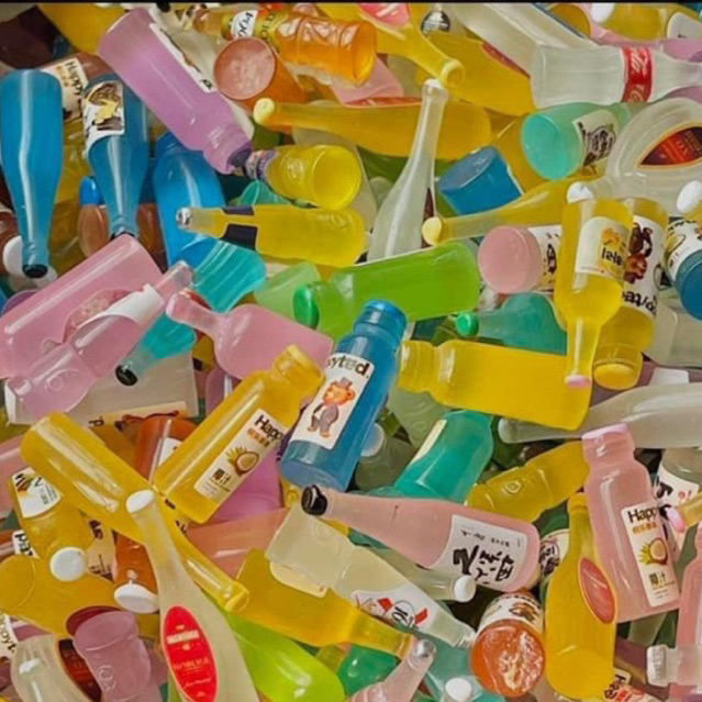 Mô hình chai bia và nước giải khát đồ chơi trang trí nhà búp bê [ chai ngẫu nhiên)