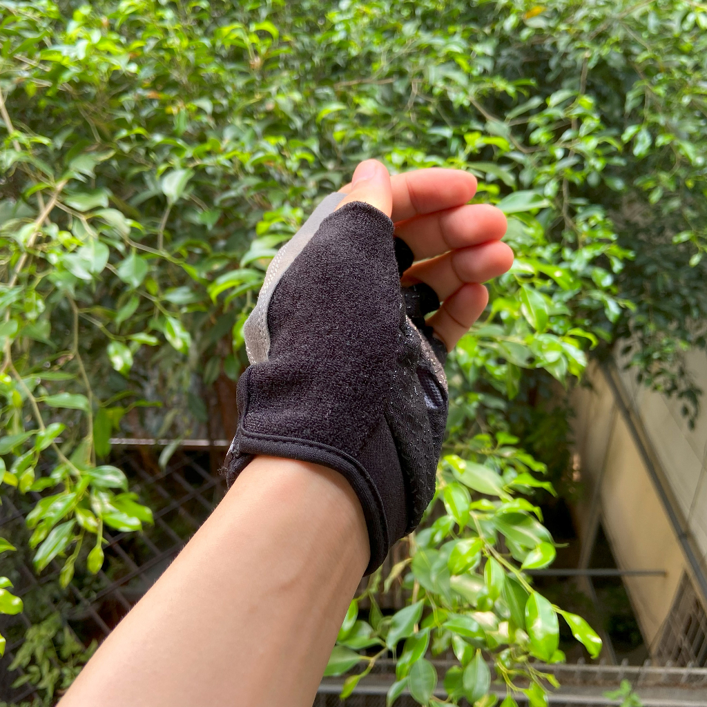 Đôi Găng Tay Hở Ngón Chạy Xe Đạp Chống Trượt Màu Xám Cỡ XL