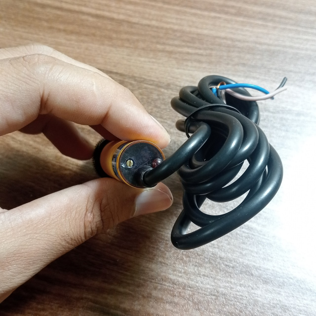 Cảm biến quang, Sensor quang E3F-DS30C4-C2 NPN 6-36VDC