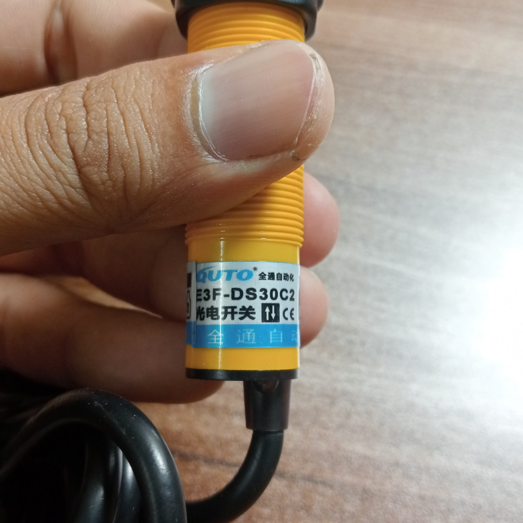 Cảm biến quang, Sensor quang E3F-DS30C4-C2 NPN 6-36VDC