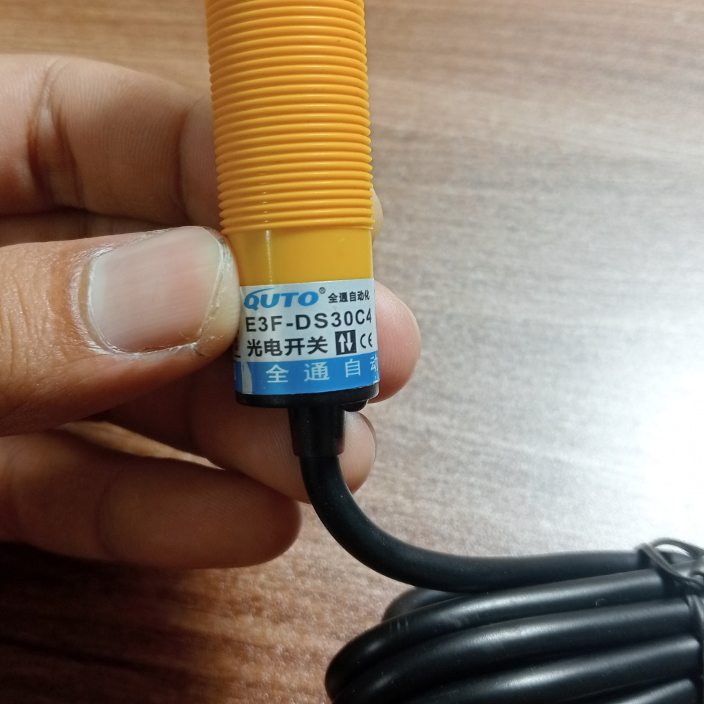 Cảm biến quang, Sensor quang E3F-DS30C4-C2 NPN 6-36VDC