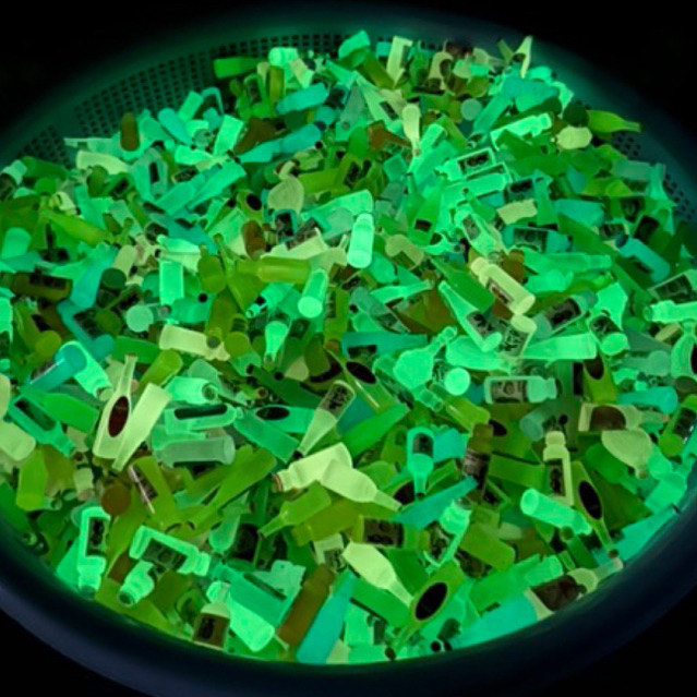 Mô hình chai bia và nước giải khát đồ chơi trang trí nhà búp bê [ chai ngẫu nhiên)