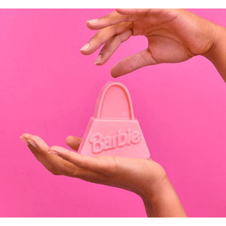 Lush x barbie xà phòng tắm lush - barbie handbag soap
