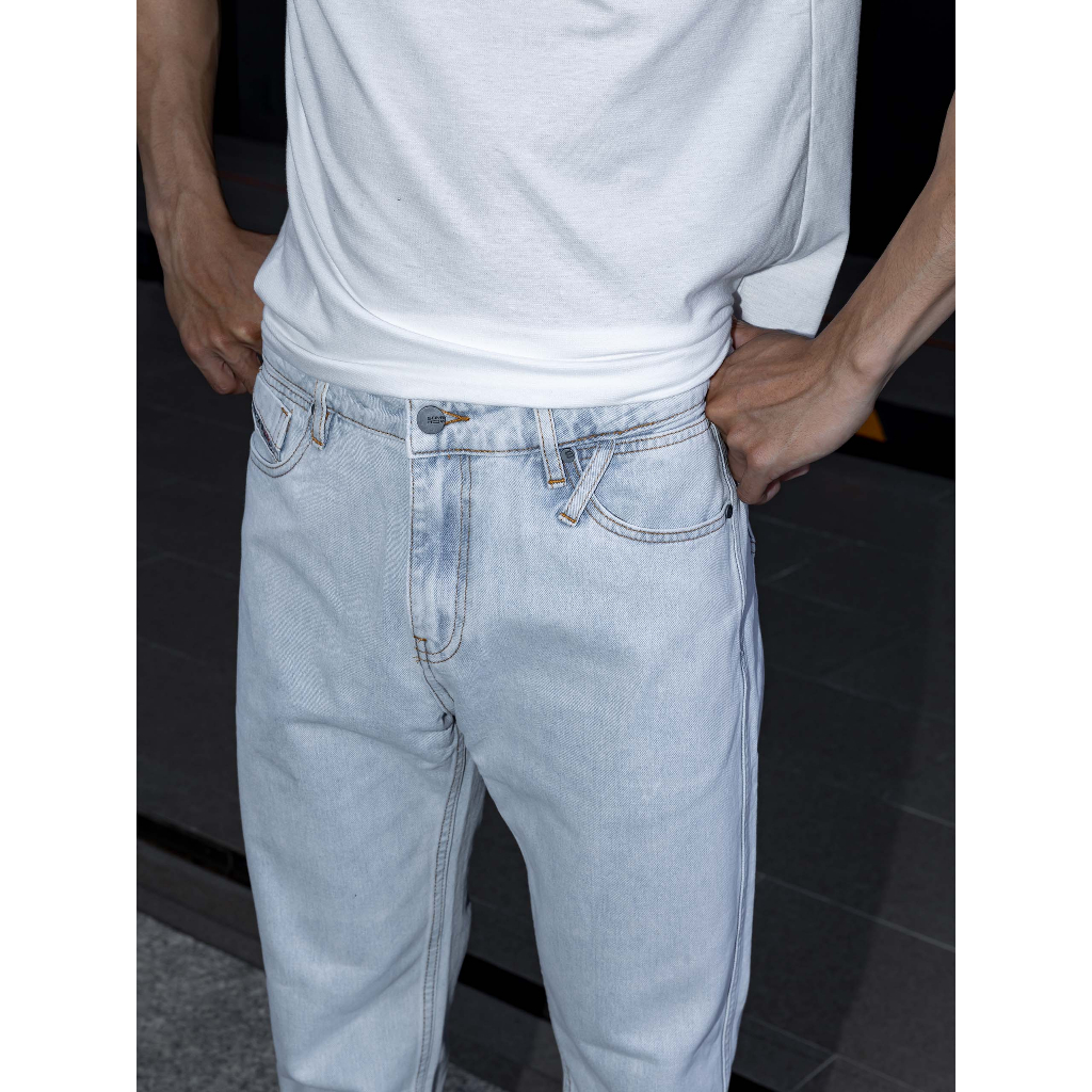 Quần Jean Nam Straight Basic Light Blue, Chất Vải Jean Cotton, QJ0037, SOMEHOW