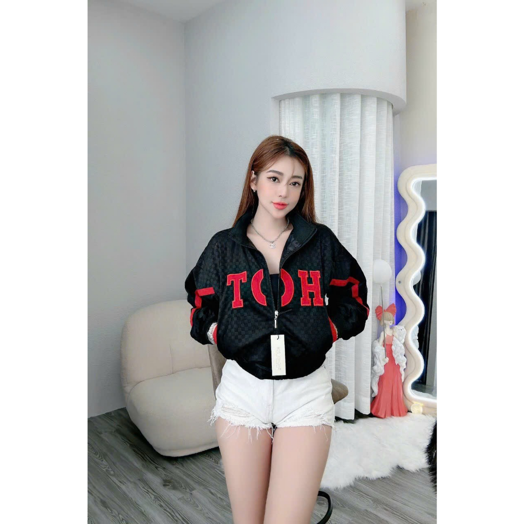 🍒🍒🍒ÁO KHOÁC GẤM KHÔNG MŨ CÓ TÚI TRONG 2 LỚP LYIE IN CHỮ TOH
