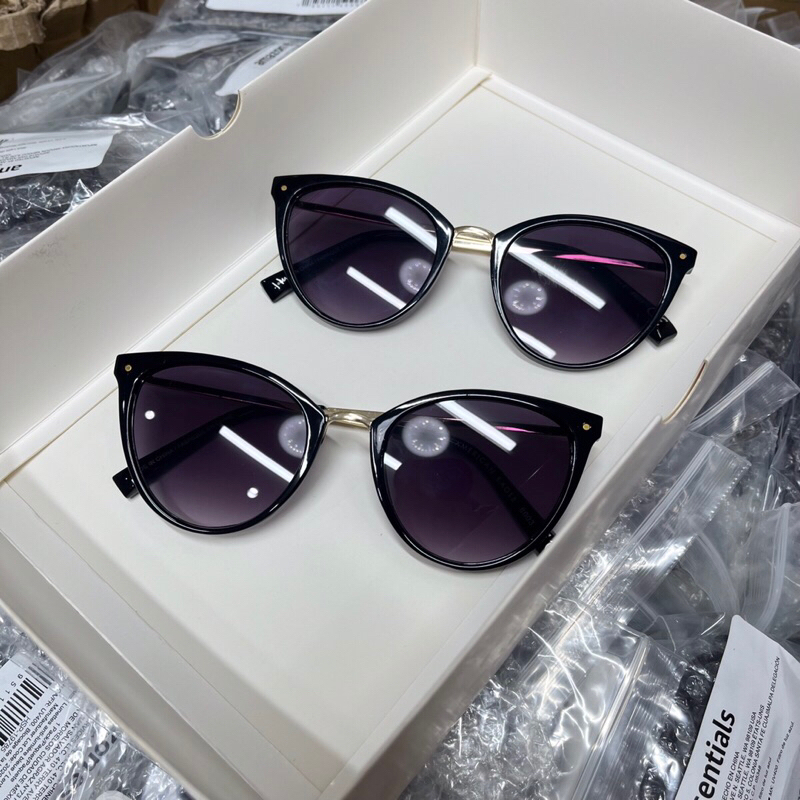 Kính mát nữ chống tia uv dáng sang chảnh