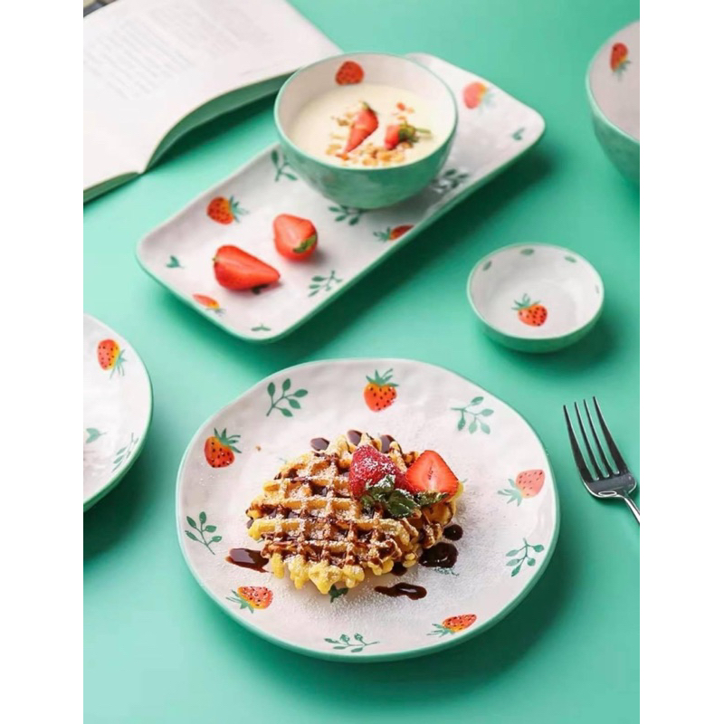 Bộ chén bát dâu tây xanh siêu dễ thương